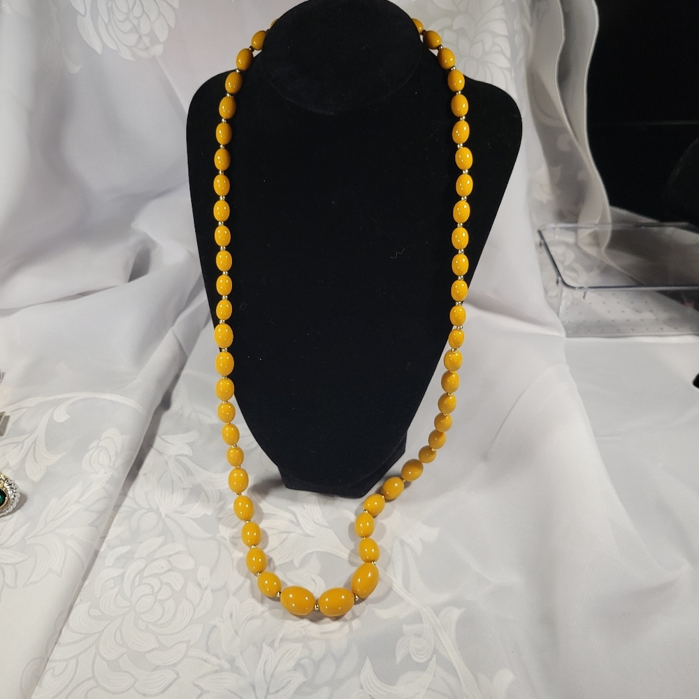 Vtg butterscotch beaded necklace 80s
